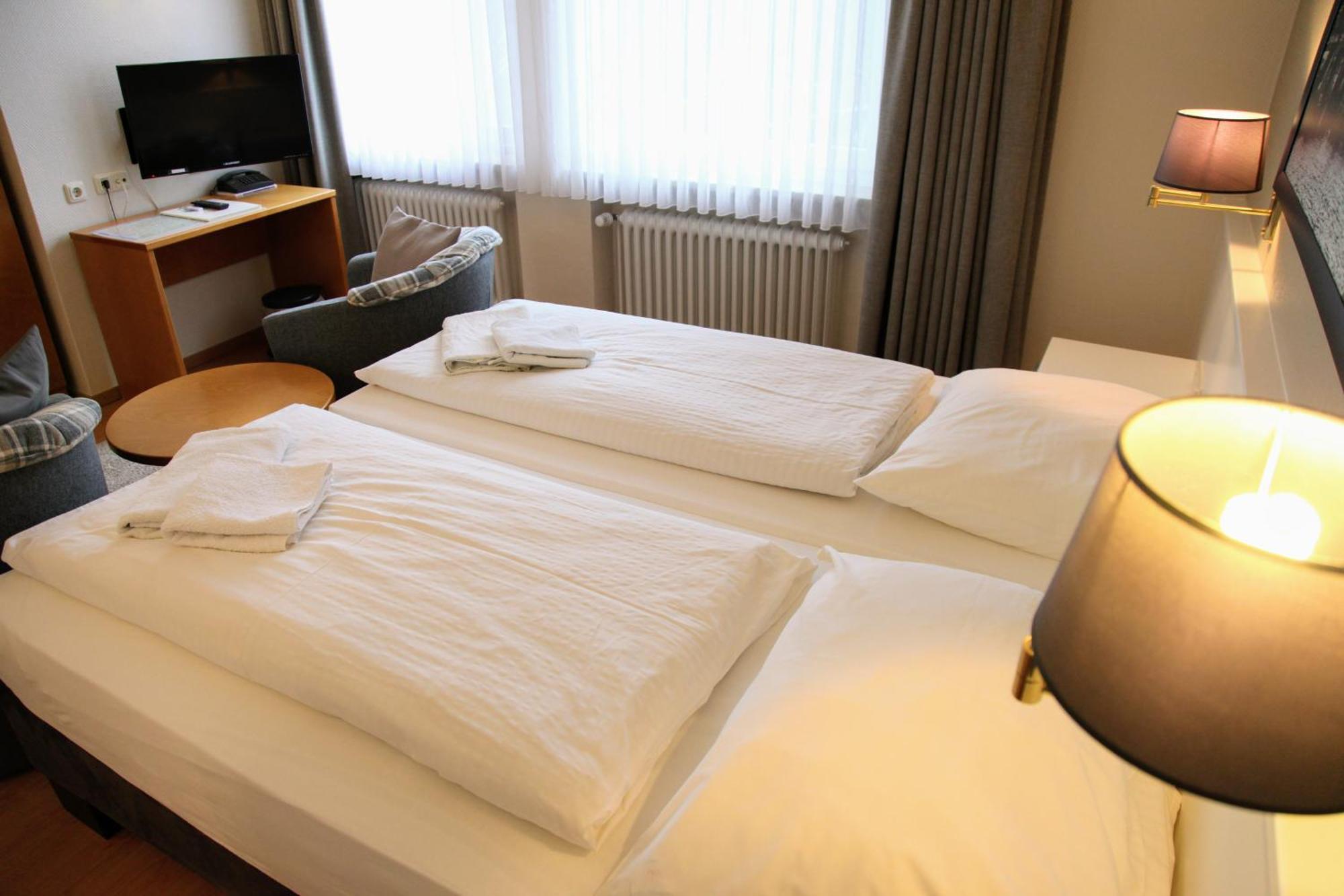 Hotel Garni Landgasthof Luechau Mussen  Bagian luar foto